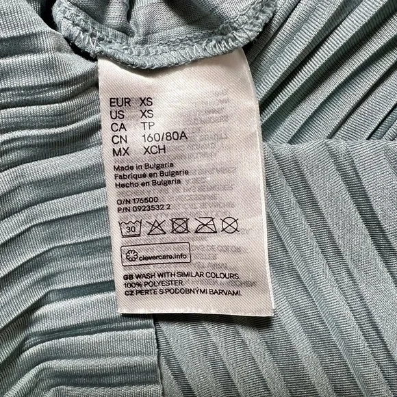 H&M pleated dress - Picture 6 of 8